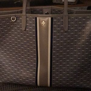 Tory Burch link chain tote